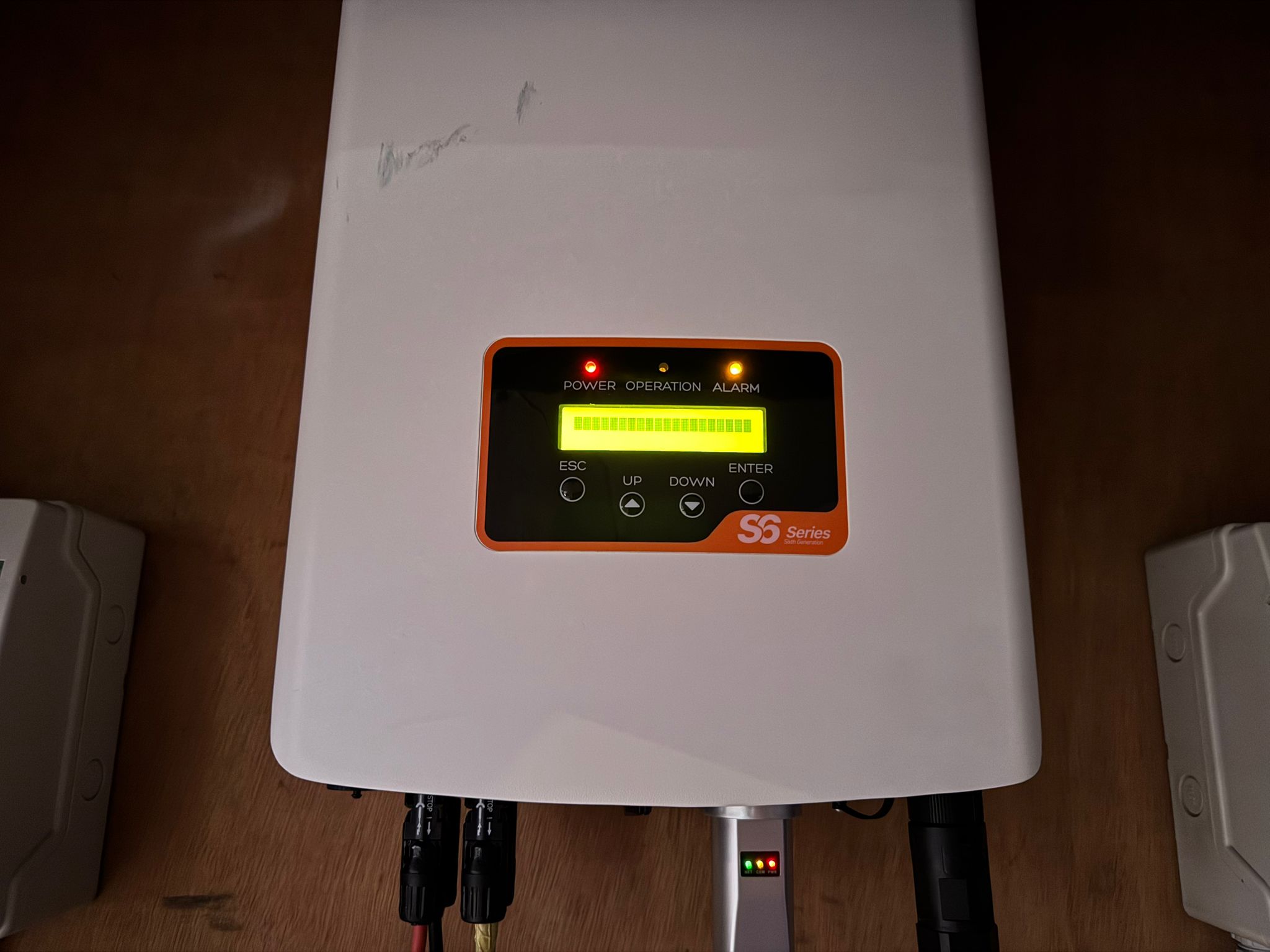 Nieuwe Solis omvormer geplaatst ter vervanging in Evergem