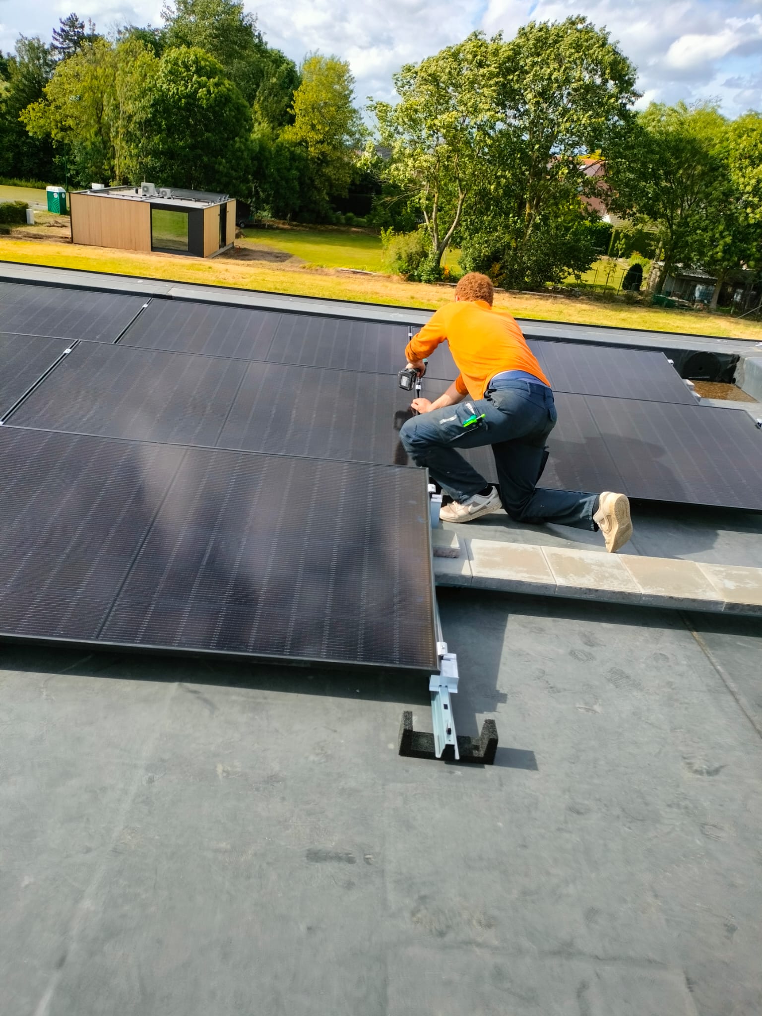 Solis omvormer en Dyness thuisbatterij geïnstalleerd in Zeveneken